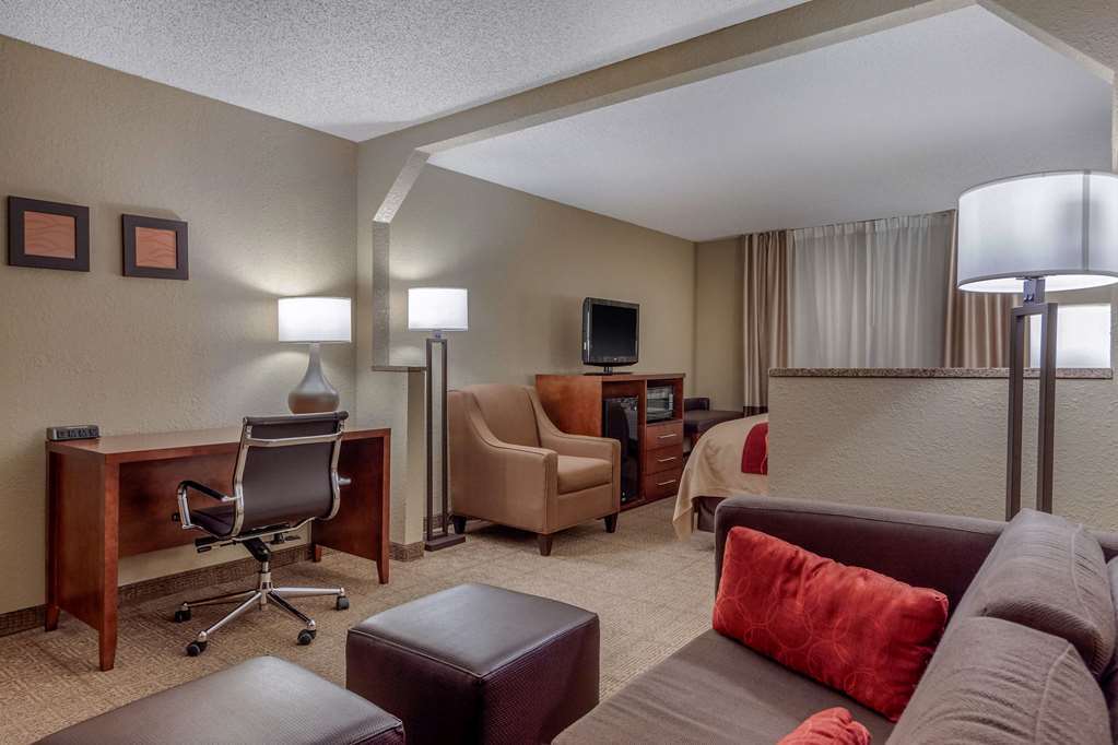 Comfort Inn & Suites Hays I-70 חדר תמונה